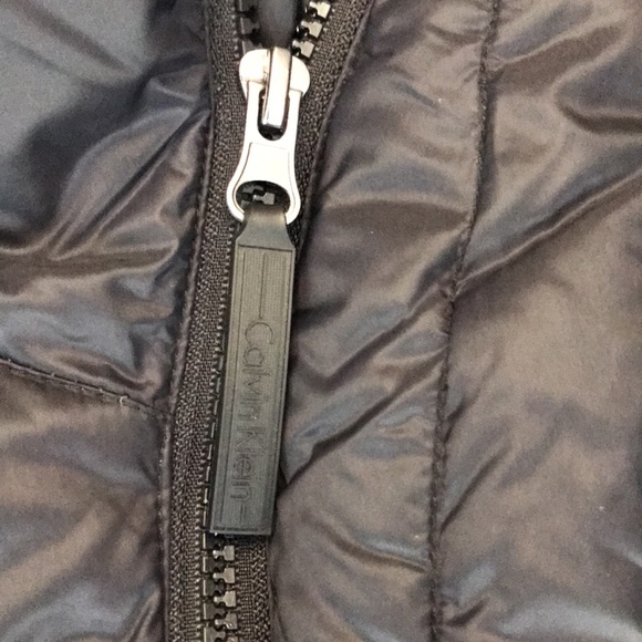 Calvin Klein Performance Drama Collar Puffer Vest - Picture 7 of 16